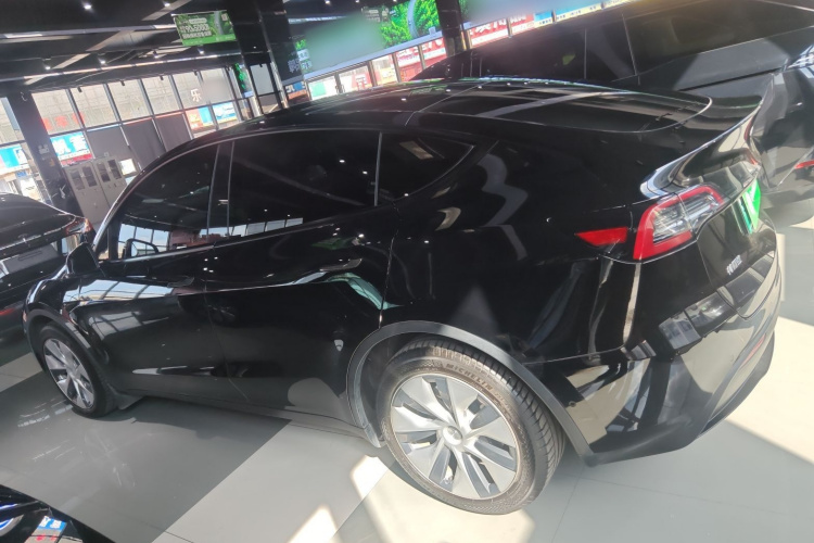 特斯拉 Model Y 2022款 后轮驱动版车身外观6003