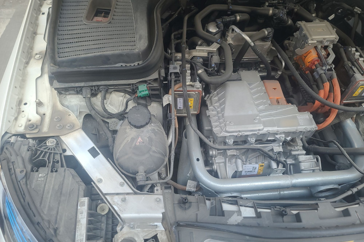 奔驰EQC 2022款 EQC 350 4MATIC局部细节9006