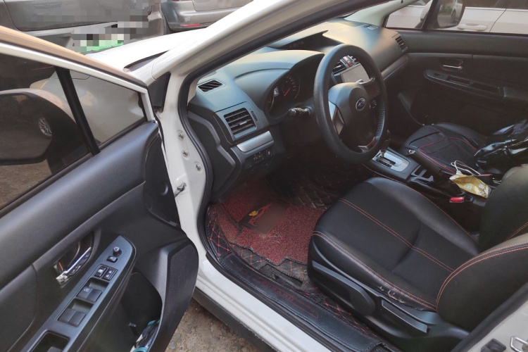 斯巴鲁XV 2014款 2.0i 舒适版中控内饰20