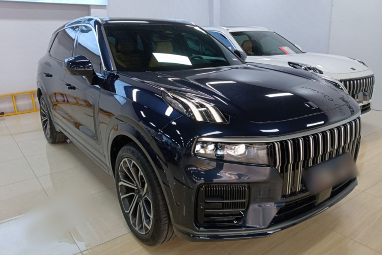 领克09 2024款 2.0T 四驱运动版 五座车身外观3