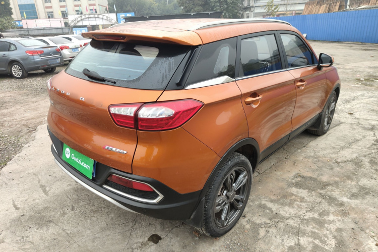 猎豹汽车 猎豹CS9 2017款 1.5L CVT风尚型车身外观7