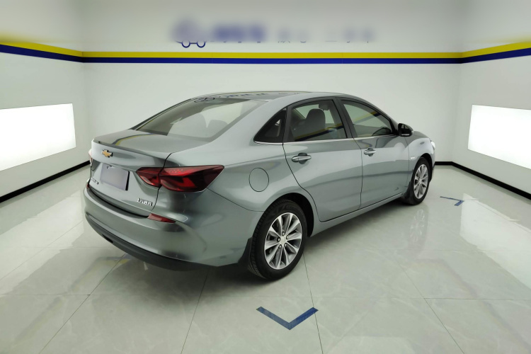 雪佛兰 科鲁泽 2022款 320 自动悦享天窗版车身外观7