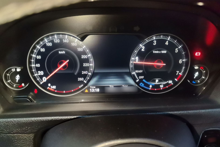 宝马3系 2019款 320Li M运动套装局部细节14