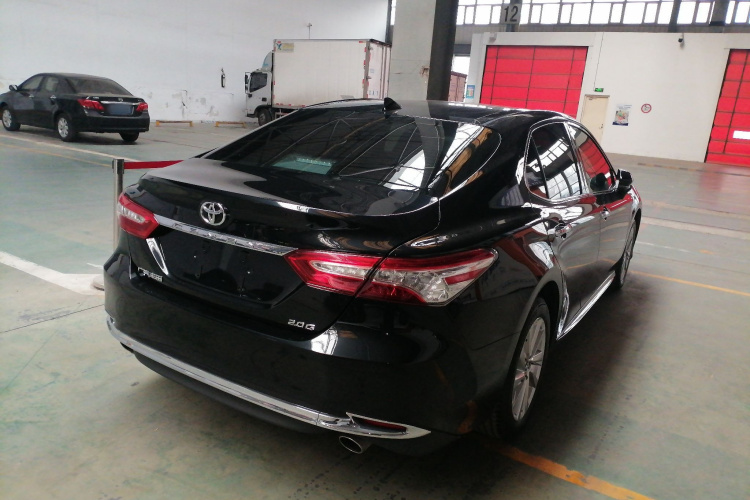 丰田 凯美瑞 2023款 2.0G 豪华版车身外观7