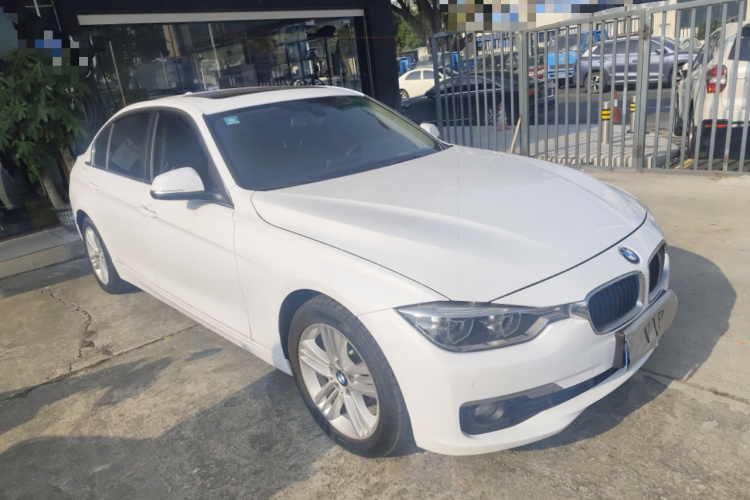 宝马3系 2017款 320Li 时尚型车身外观3