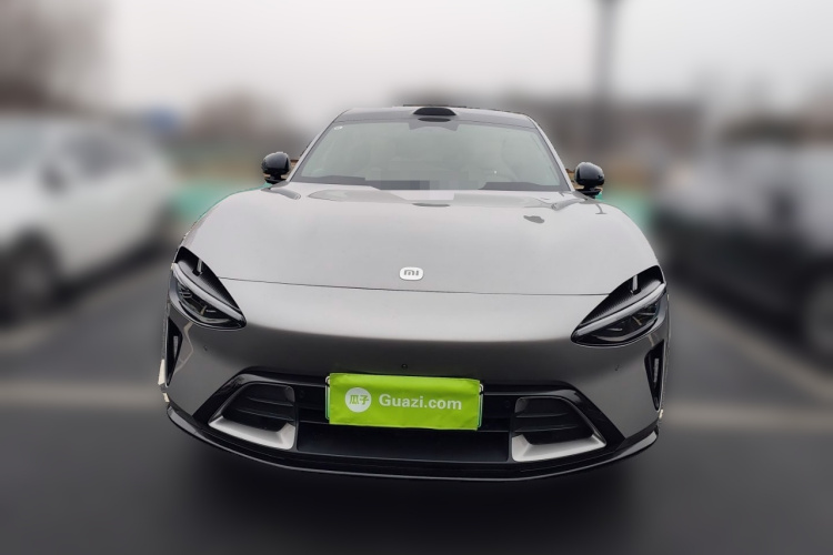 小米汽车 小米YU7 2025款 超长续航四驱Pro版车身外观2