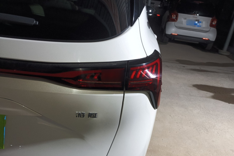 东风风行 风行游艇 2022款 1.5T DCT追风版车身外观6006