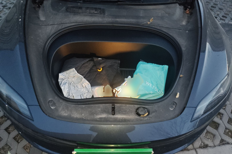 特斯拉 Model 3 2023款 后轮驱动版局部细节24