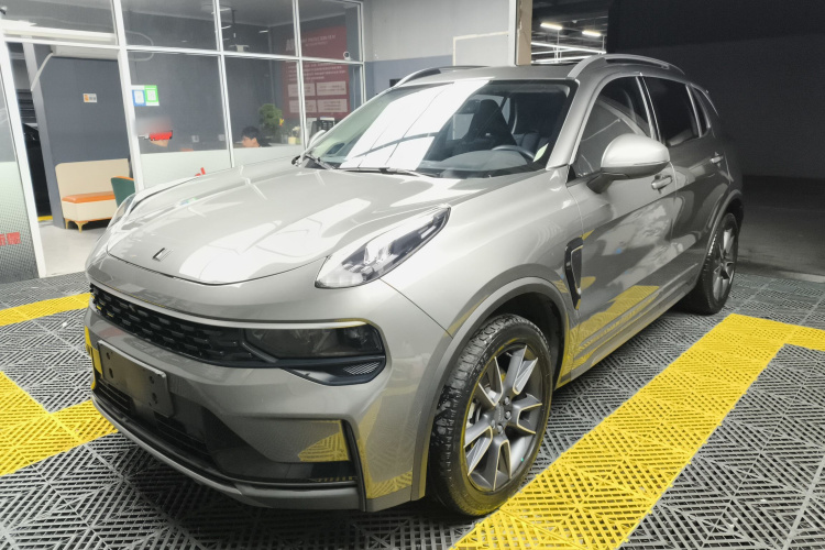 领克01 2021款 2.0TD 两驱型Pro车身外观1