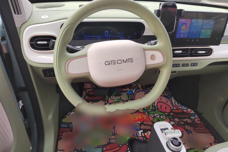 吉利银河 熊猫 2025款 210km 元气熊中控内饰13