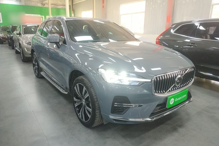 沃尔沃XC60新能源 2022款 T8 插电混动 四驱智远豪华版车身外观3