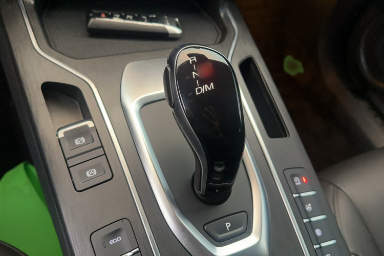 魏牌 VV5 2019款 1.5T 两驱颜先锋局部细节18