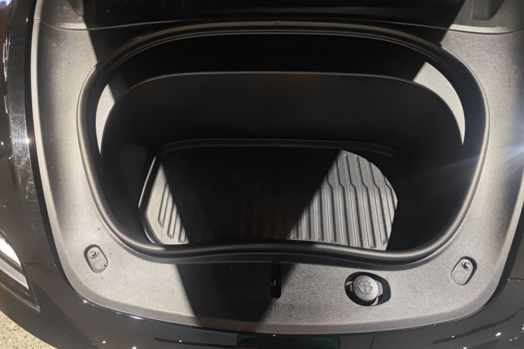 特斯拉 Model 3 2023款 长续航全轮驱动版局部细节24