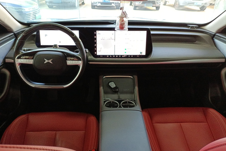 小鹏P7 2023款 P7i 702 Pro中控内饰12