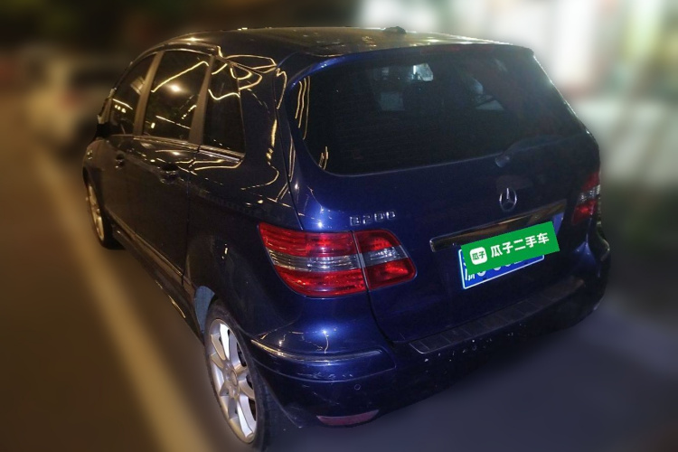 奔驰B级 2009款 B 200 动感型车身外观5