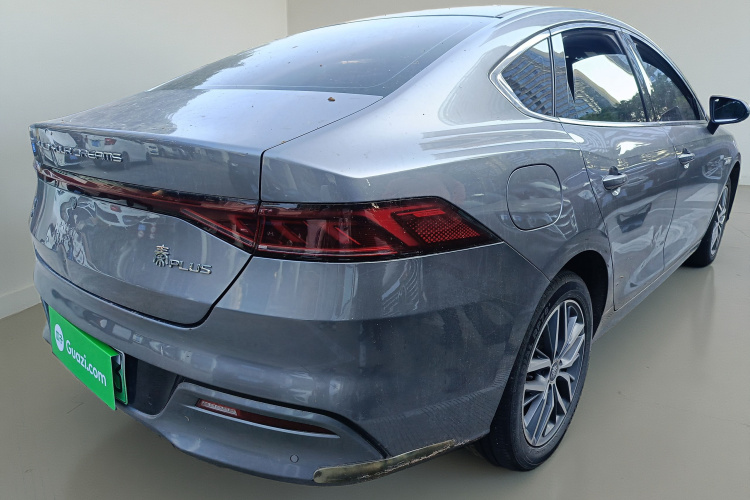 比亚迪 秦PLUS 2023款 冠军版 DM-i 55KM超越型车身外观7