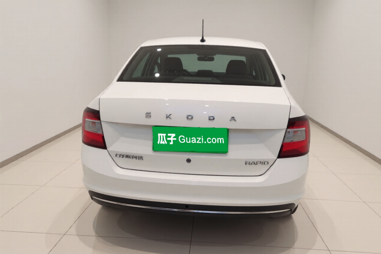 斯柯达 昕锐 2019款 改款 1.5L 手动标准版 国VI车身外观6