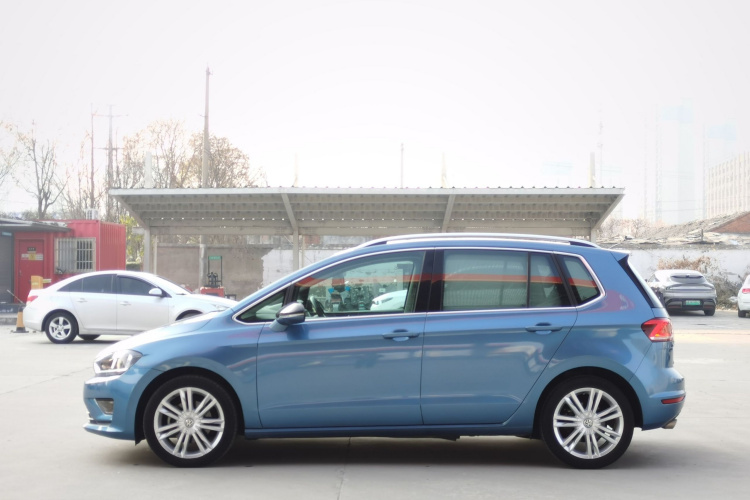 大众 高尔夫·嘉旅 2018款 280TSI 自动豪华型车身外观6003