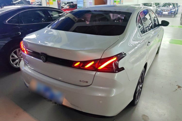 标致408 2022款 1.6T 进取版车身外观7