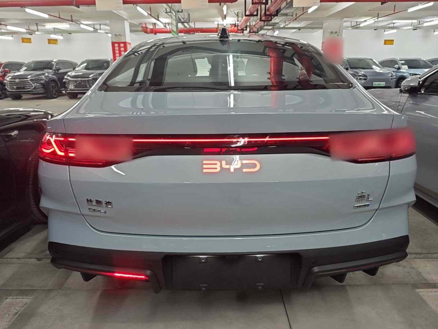 比亚迪 秦L 2025款 DM-i 智驾版 80KM领先型(3)