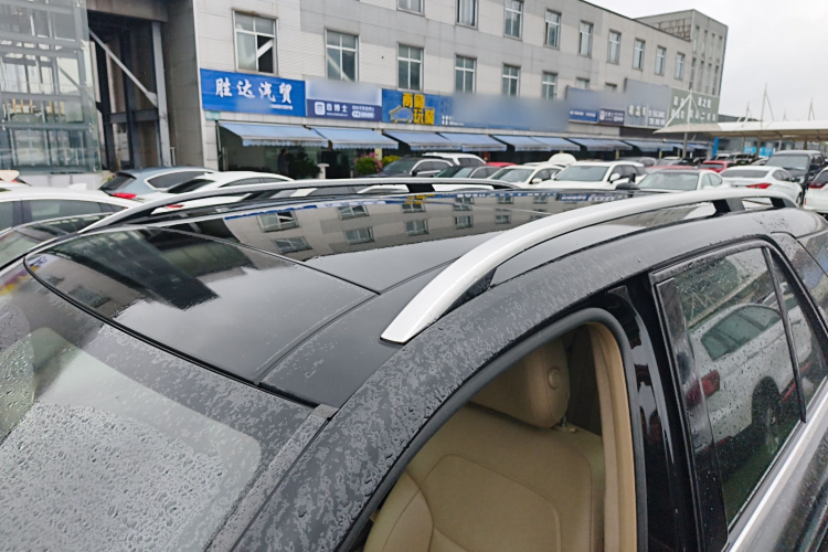 奔驰M级 2014款 ML 400 4MATIC动感型局部细节57