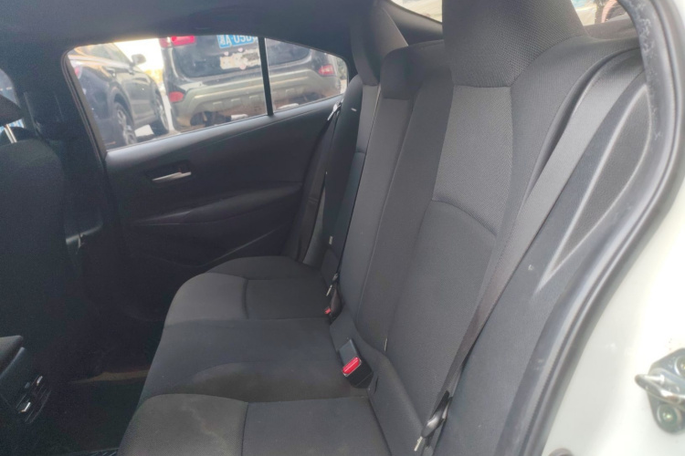 丰田 雷凌 2021款 185T CVT豪华版中控内饰21