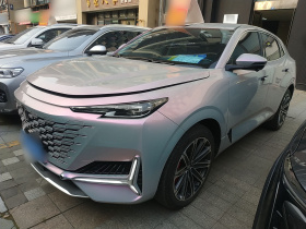 长安UNI-K 2024款 2.0T 两驱全球行版