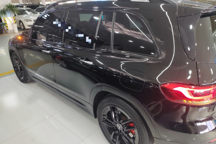 奔驰GLB AMG 2021款 AMG GLB 35 4MATIC车身外观4