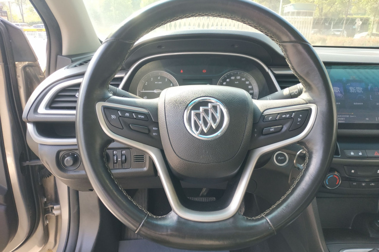 别克 英朗 2018款 18T 自动精英型局部细节13