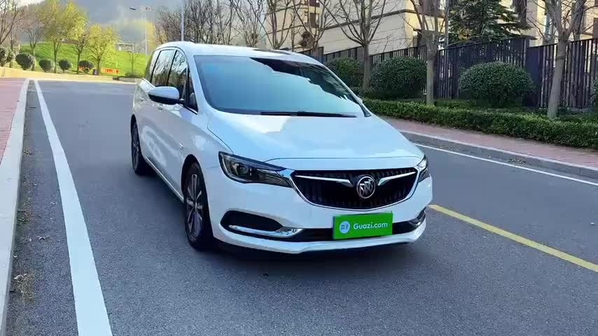 别克GL6 2018款 18T 6座尊贵型实拍1