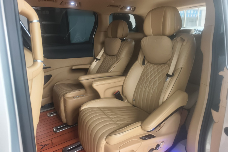 岚图汽车 岚图梦想家 2022款 低碳版 梦+智享包中控内饰21