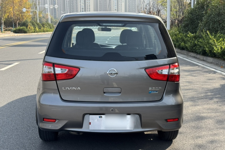 日产 骊威 2013款 1.6XE 手动舒适版车身外观6004