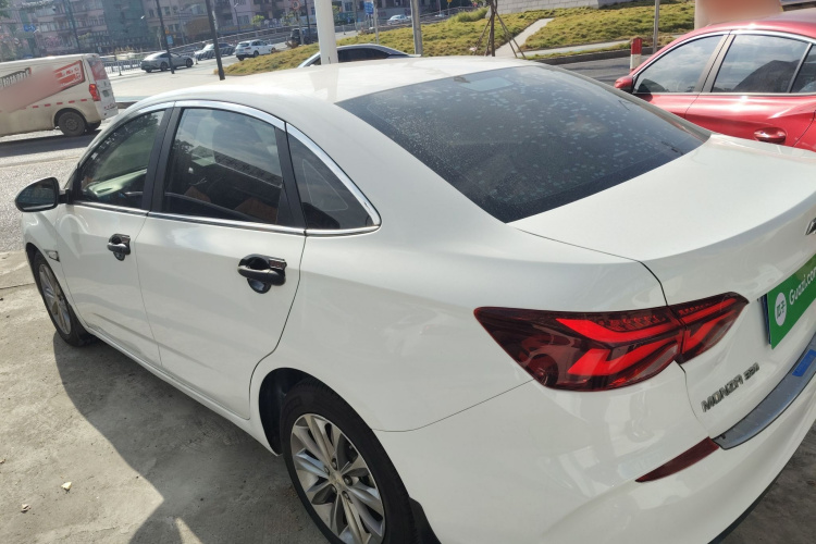 雪佛兰 科鲁泽 2020款 320 自动悦享版车身外观4