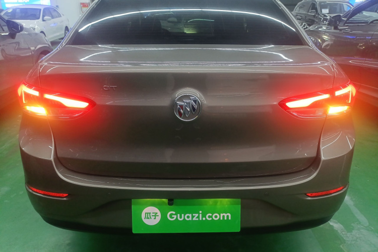 别克 英朗 2021款 1.3T 自动轻混动精英型车身外观6