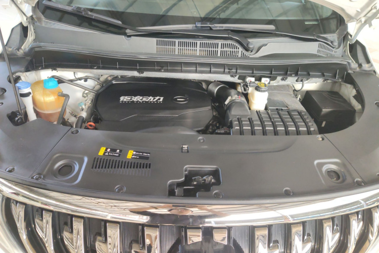 广汽传祺 传祺M8 2021款 大师系列 390T 至尊版机舱底盘24