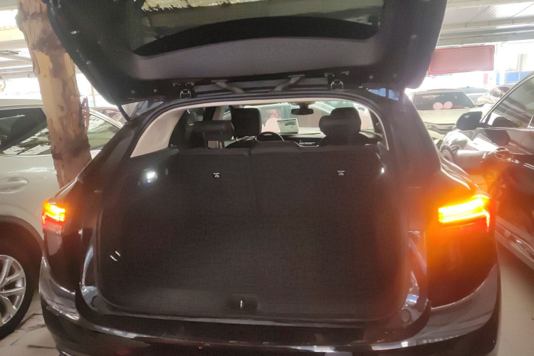 别克 2022款 改款 昂科威S 552T 两驱精英型机舱底盘23