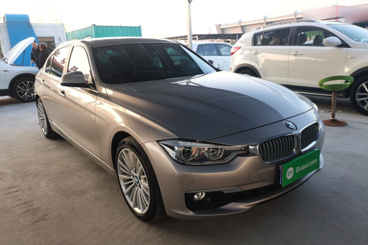 宝马3系 2018款 320Li 时尚型车身外观3