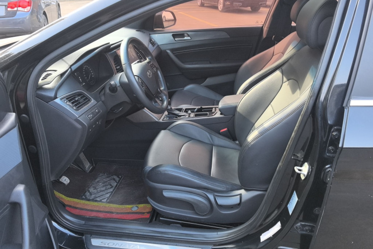 现代 索纳塔 2015款 1.6T GS时尚型中控内饰19