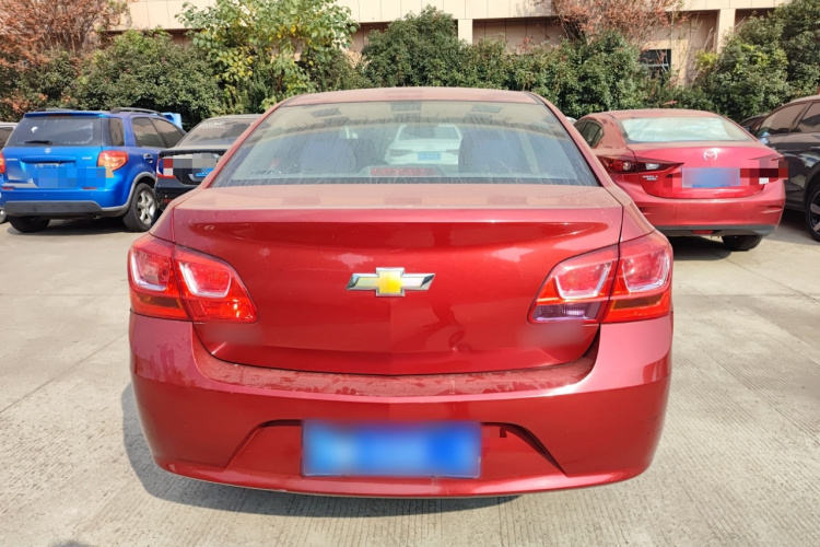 雪佛兰 科鲁兹 2015款 1.5L 经典 SE MT车身外观6