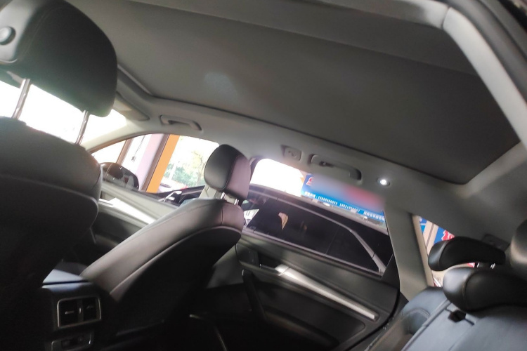 奥迪Q5L 2018款 45 TFSI 尊享时尚型 国V局部细节22