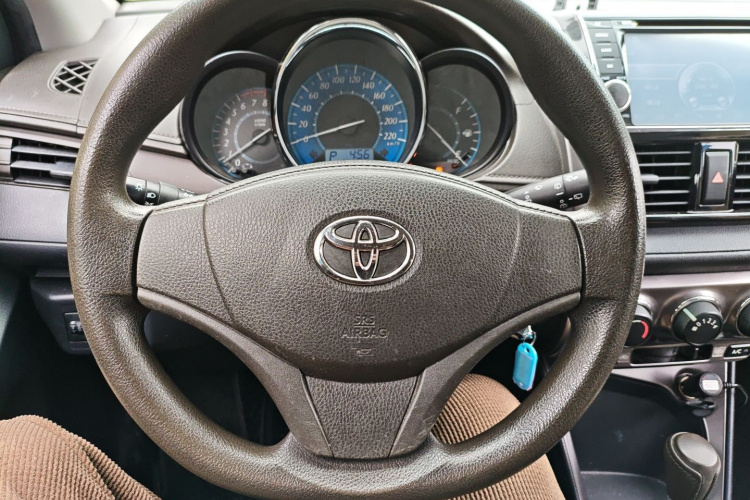 丰田 YARiS L 致炫 2014款 1.3E 自动魅动版局部细节13