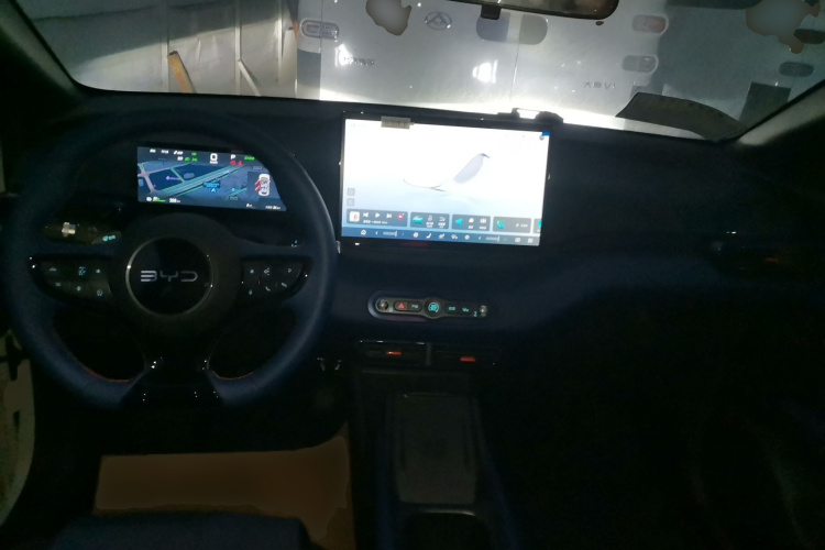 比亚迪 海鸥 2025款 305km 活力版中控内饰12