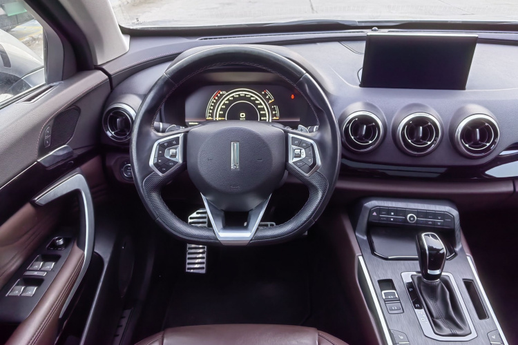 魏牌 VV7 2017款 2.0T 旗舰型局部细节13