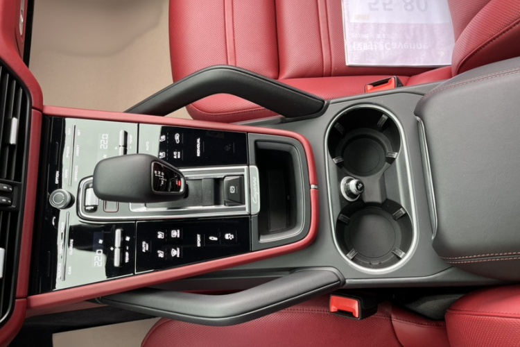 保时捷 2019款 Cayenne 3.0T局部细节9007