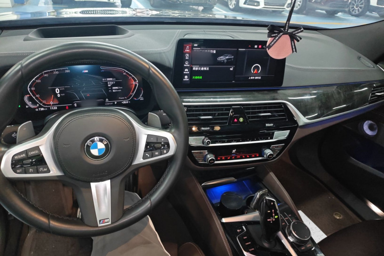 宝马6系GT 2022款 630i M运动大旅行家版中控内饰12