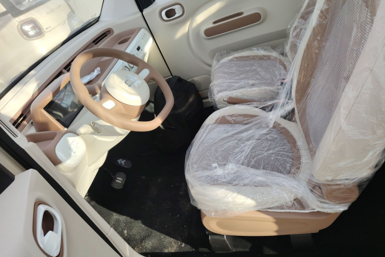 奔腾小马 2026款 222km 萌趣马 Plus中控内饰19