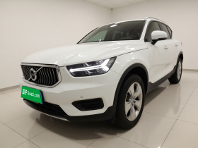 沃尔沃XC40 2021款 T4 四驱智行时尚版