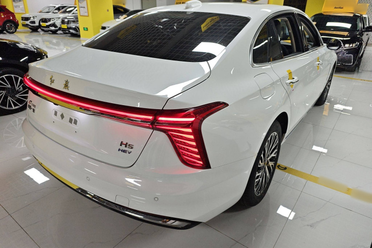 红旗H5 2024款 1.5T HEV智联旗畅版车身外观6005