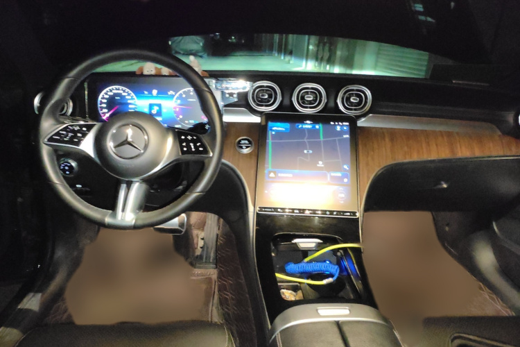 奔驰C级 2022款 改款 C 260 L中控内饰7002