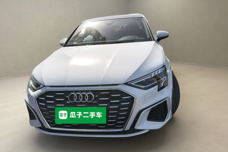 奥迪A3 2023款 改款 A3L Limousine 35 TFSI 时尚运动型车身外观2